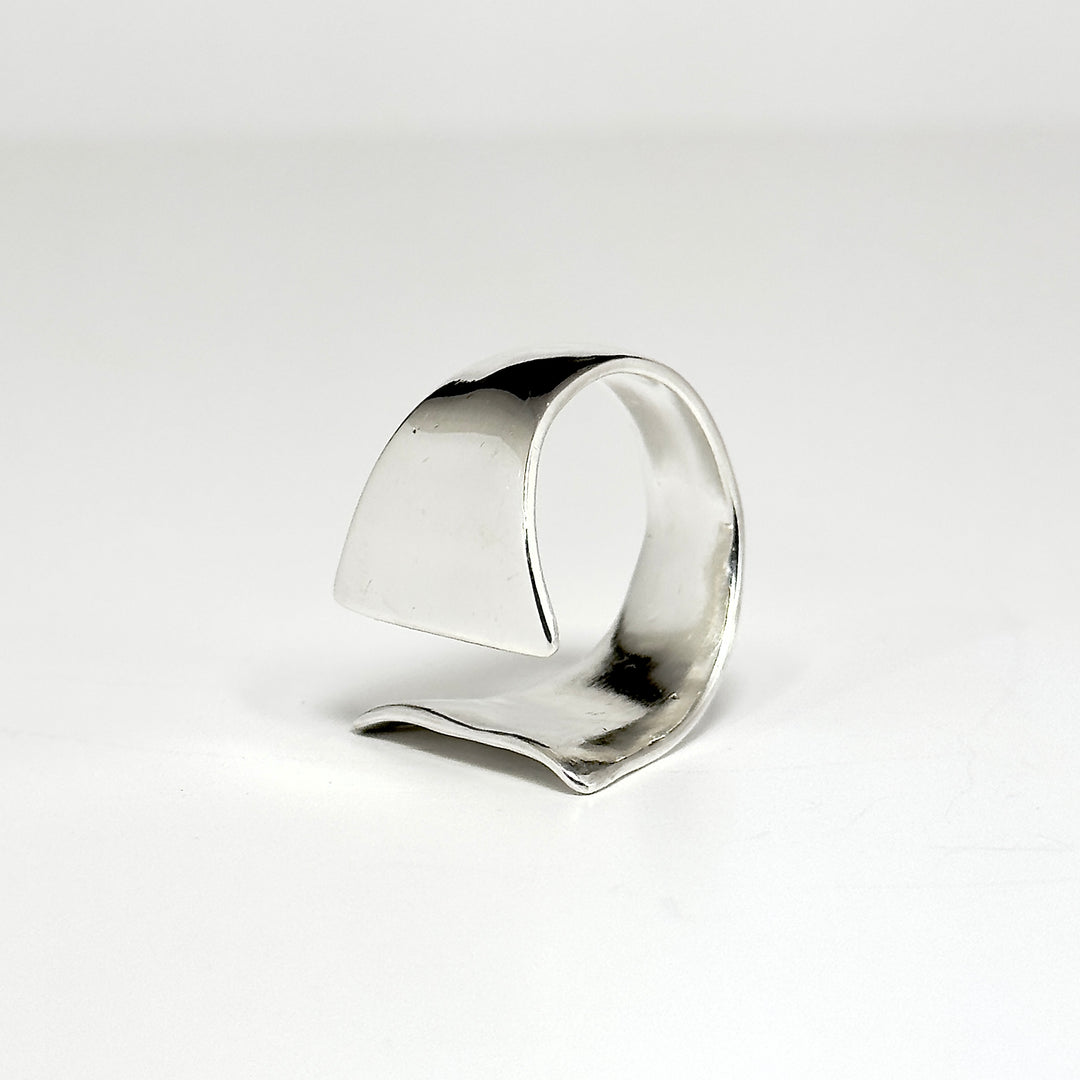 Ocean’s Edge Silver Ring